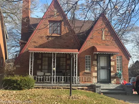 15488 Sorrento St, Detroit, MI 48227