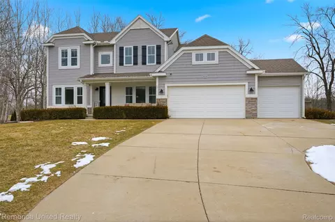 613 Chrystal Downs Ct, Brighton, MI 48114