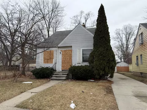 17228 Munich St, Detroit, MI 48224