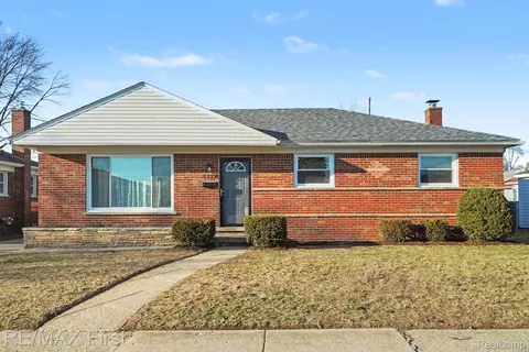 11175 Sunburst Ave, Warren, MI 48089