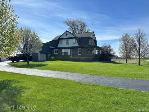 1083 S Van Buren Rd, Denmark, MI 48757