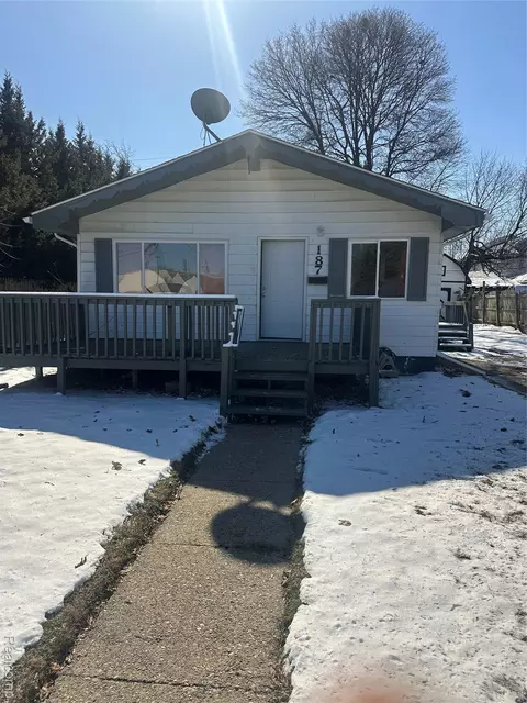 187 NE Nebraska Ave, Pontiac, MI 48341