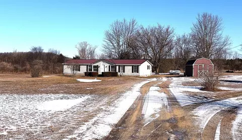12622 Yale Rd, Brockway, MI 48097