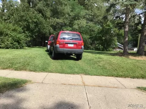 2048 Wyoming Ave SW, Wyoming, MI 49519