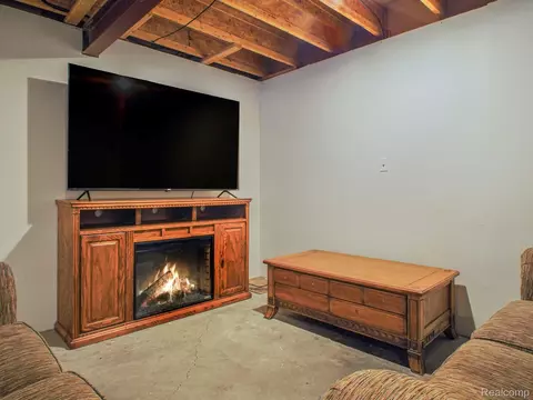 Other - 4086 Squire Hill Dr, Mount Morris, MI 48433 photo 4 of 9