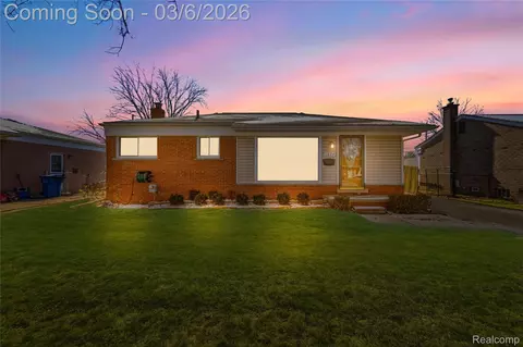 11844 Harold St, Warren, MI 48089