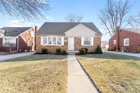 13311 Veronica St, Southgate, MI 48195