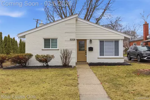 5008 Mckinley St, Dearborn Heights, MI 48125