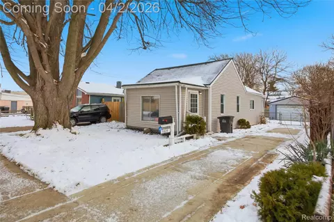 5829 Princess St, Taylor, MI 48180
