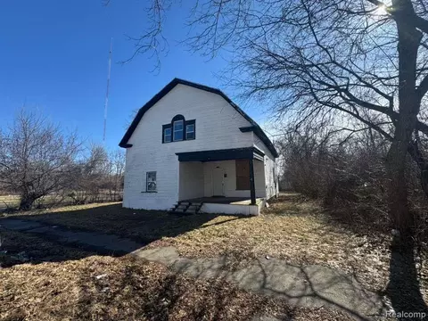 1814 Hartsuff St, Saginaw, MI 48601