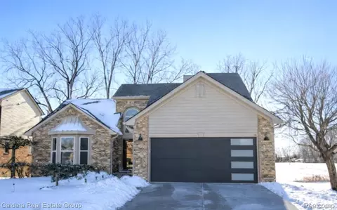 12838 Rolling Brook Ct, Sterling Heights, MI 48313