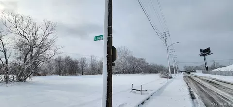 2739 Buchanan St, Detroit, MI 48208