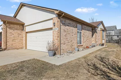 26185 Markiegrove, Chesterfield, MI 48051
