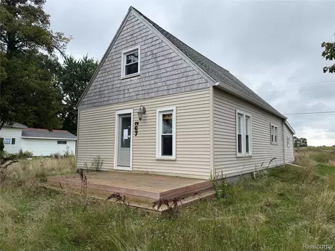 267 W Lincoln Rd, Arcada, MI 48801