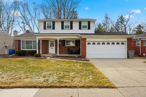 27847 Audrey Ave, Warren, MI 48092
