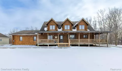 23100 Pratt Rd, Armada, MI 48005