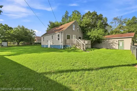 Exterior - 3148 Carr St, Flint, MI 48506 photo 1 of 3