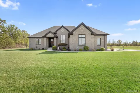 13498 Exeter Rd, Ash, MI 48117