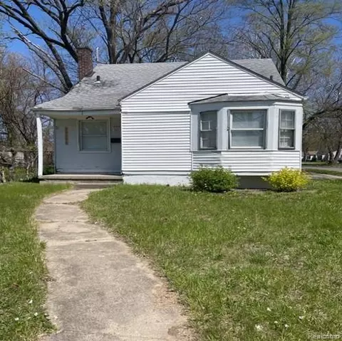 15900 Curtis St, Detroit, MI 48235