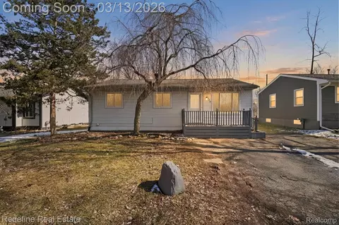 2236 Mentone St, Wolverine Lake, MI 48390