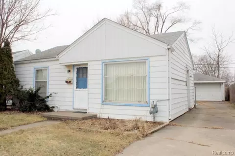 12532 Pearl St, Southgate, MI 48195
