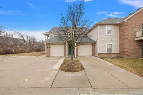 Exterior - 45765 Cagney Dr, Macomb, MI 48044 photo 2 of 5