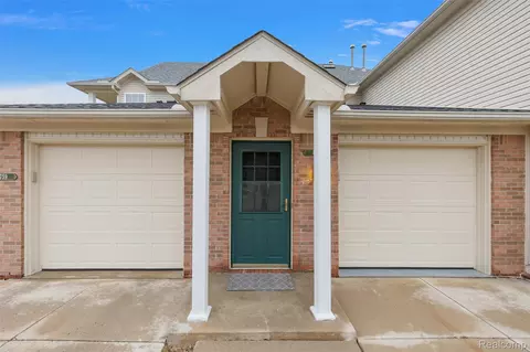 Exterior - 45765 Cagney Dr, Macomb, MI 48044 photo 3 of 5