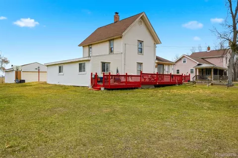 8732 Kinch Rd, Henrietta, MI 49201