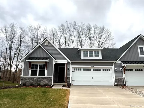1079 Camellia Cir #33, Marion, MI 48843