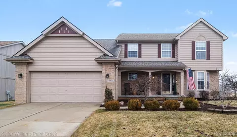 6425 Golf View Dr, Independence, MI 48346