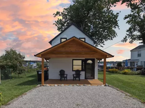 8980 Dexter Pinckney Rd, Dexter, MI 48169