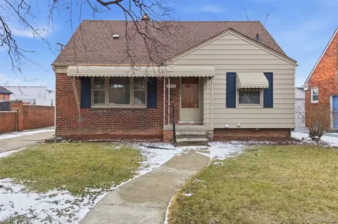 23041 Roanoke Ave, Oak Park, MI 48237