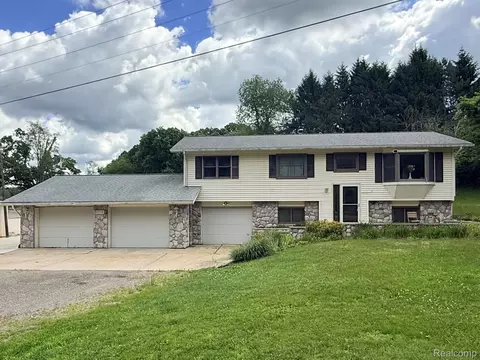 2718 Sexton Rd, Marion, MI 48843