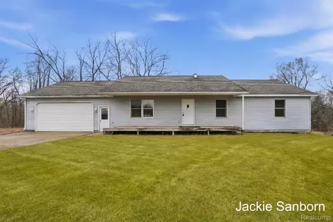 7069 N Moe Rd, Thornapple, MI 49333