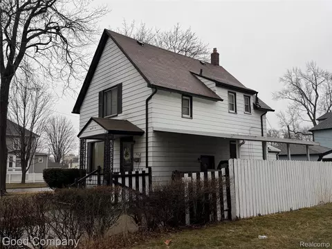 403 Maple St, Wyandotte, MI 48192