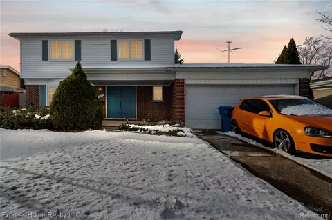 31077 Shawn Dr, Warren, MI 48088
