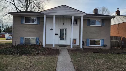 28621 Milton Ave, Warren, MI 48092