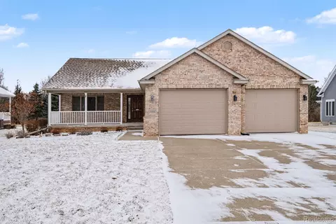 10085 N Hunt Ct, Richfield, MI 48423