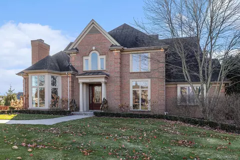 6997 Oakhurst Ridge Rd, Independence, MI 48348