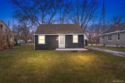 1442 Mintola Ave, Flint, MI 48532