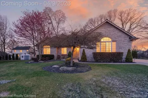 38373 Clinton Ct, Westland, MI 48186