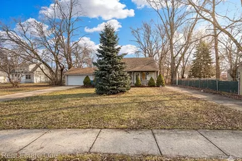 23340 Cunningham Ave, Warren, MI 48091