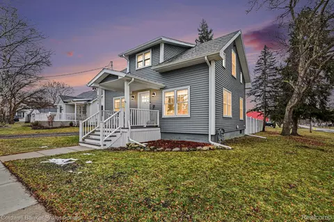 4006 Pleasant St, North Branch, MI 48461