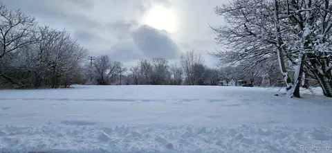 3932 18th St, Detroit, MI 48208