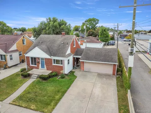 15275 Anne Ave, Allen Park, MI 48101