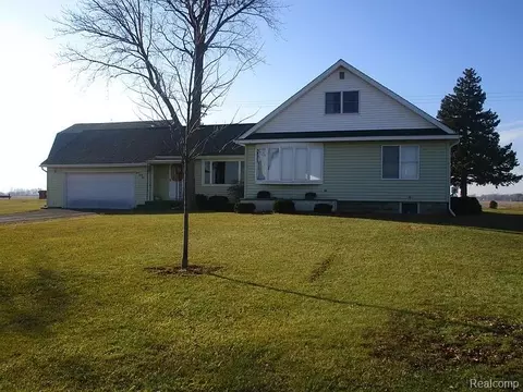 1829 N Ringle Rd, Fairgrove, MI 48733