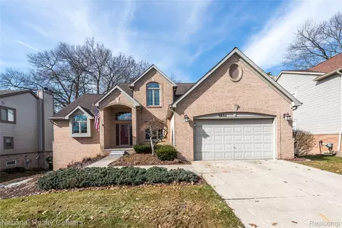 5451 Wentworth Dr, Commerce, MI 48382