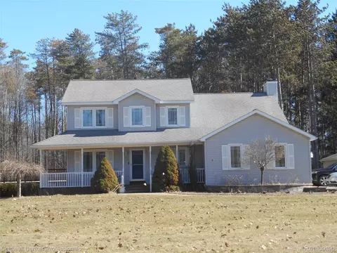 2704 Genny Ridge Dr, Mayfield, MI 48446