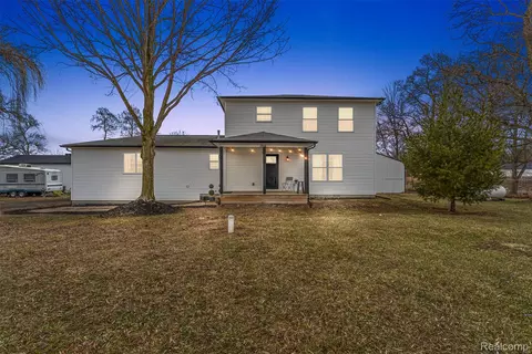 2010 W Willard Rd, Clio, MI 48420