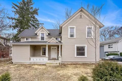 1017 Washtenaw Rd, Ypsilanti, MI 48197